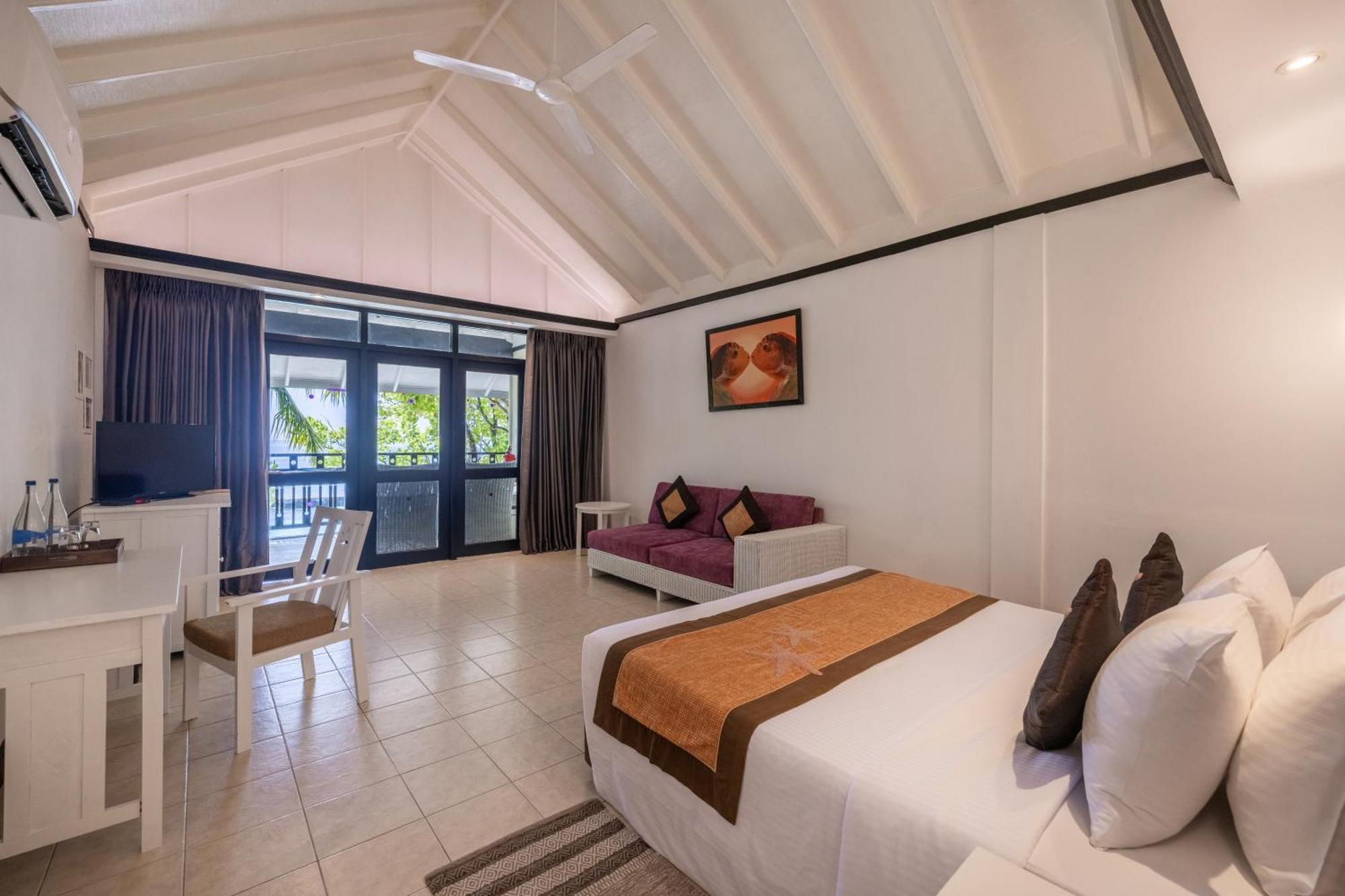 Ellaidhoo Maldives By Cinnamon Hangnaameedhoo