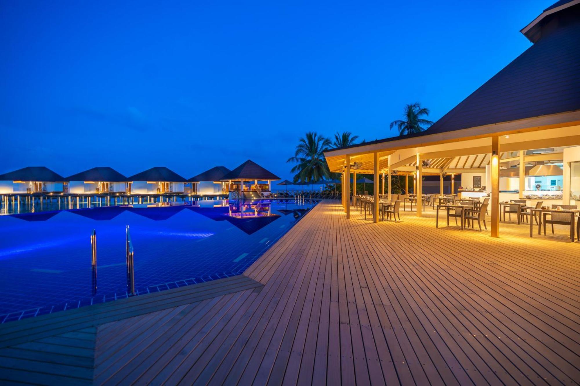Ellaidhoo Maldives By Cinnamon Resort 4*