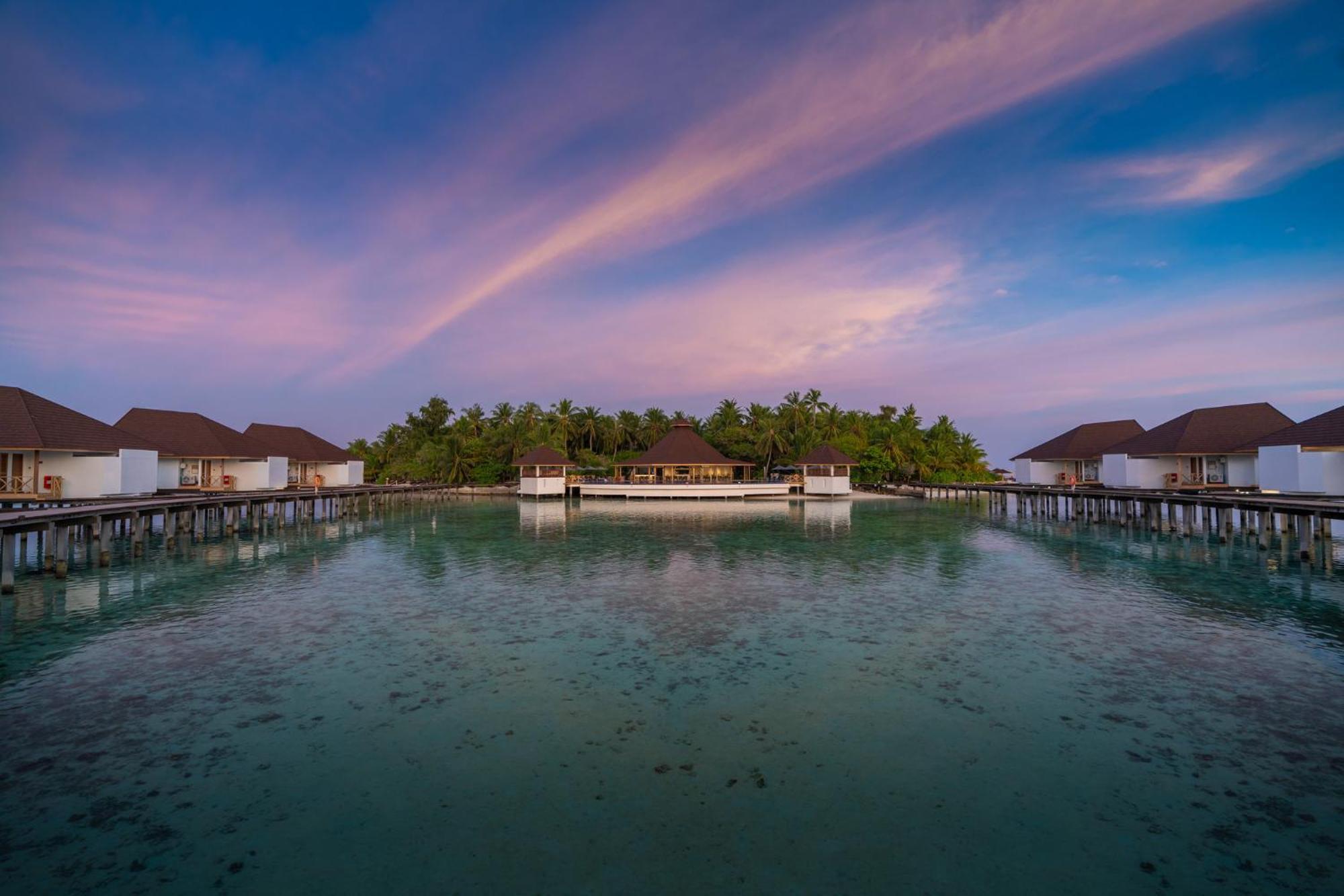 Resort Ellaidhoo Maldives By Cinnamon 4*
