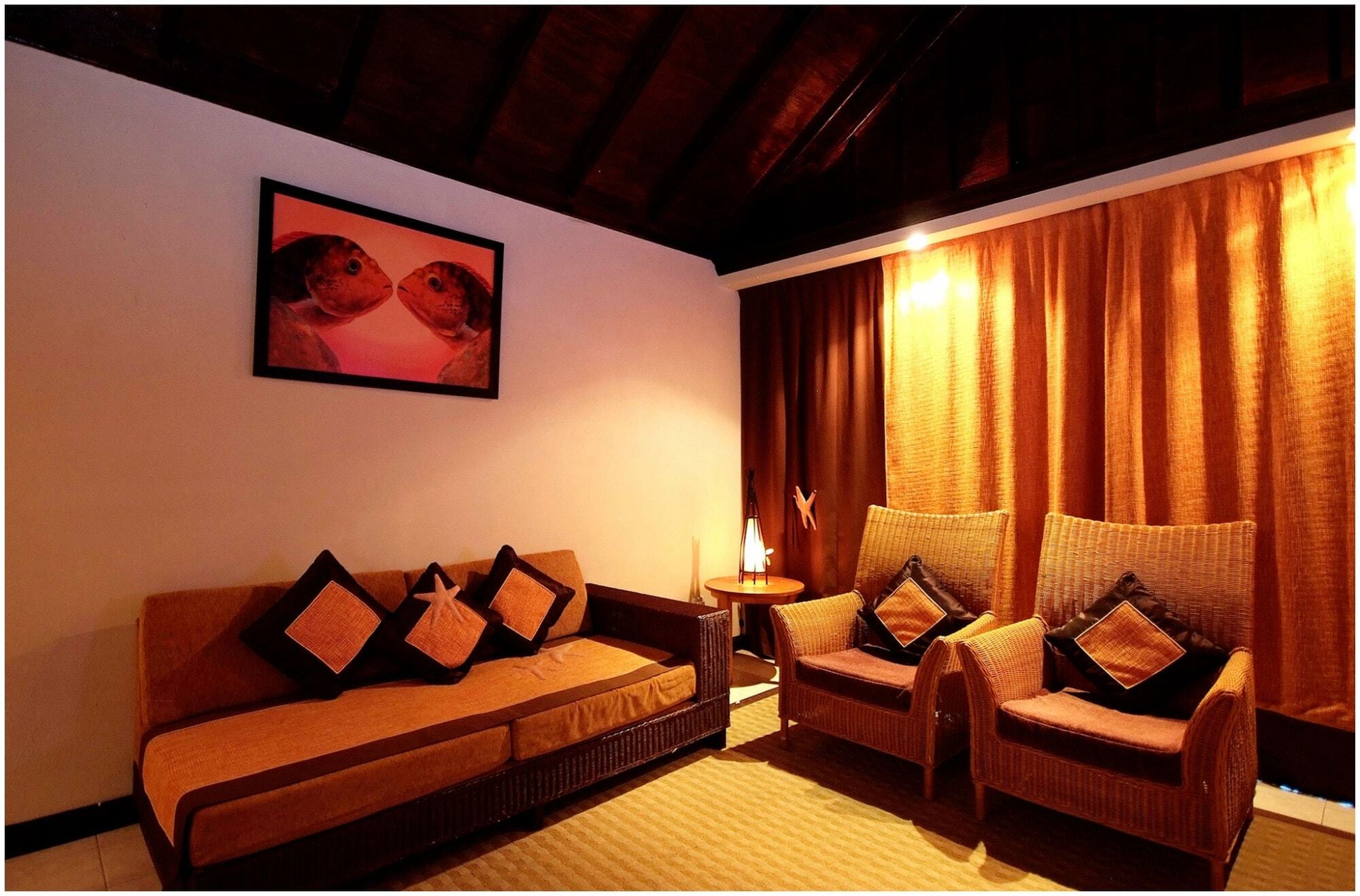 Resort Ellaidhoo Maldives By Cinnamon 4*
